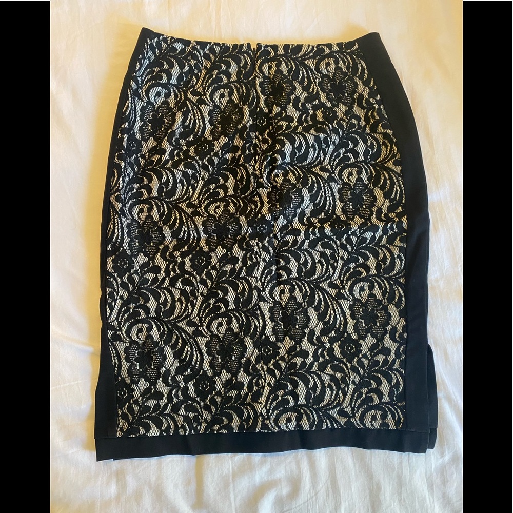 Skirt. Worthington A-Lone Skirt